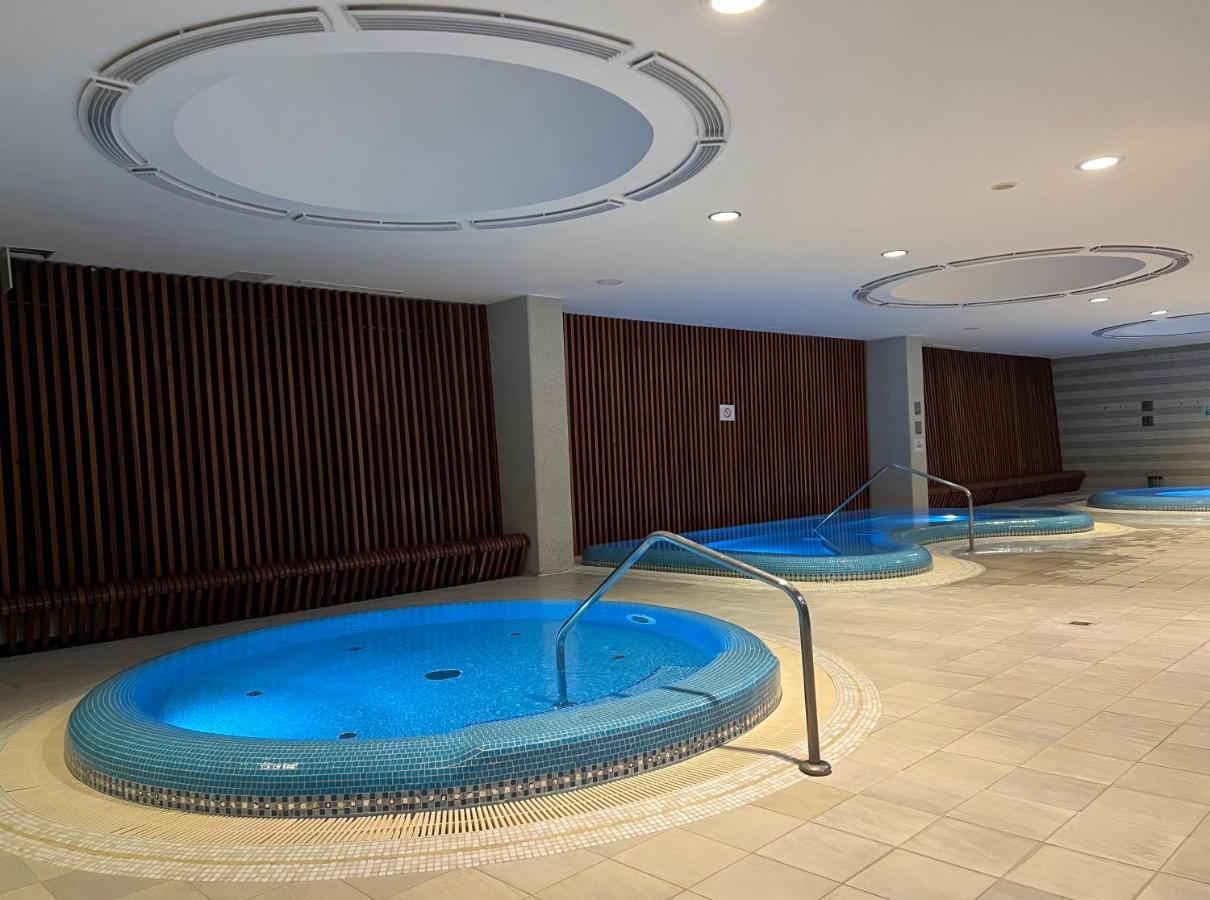 Luxury Apartment Dunapest With Spa And Pool Βουδαπέστη Εξωτερικό φωτογραφία